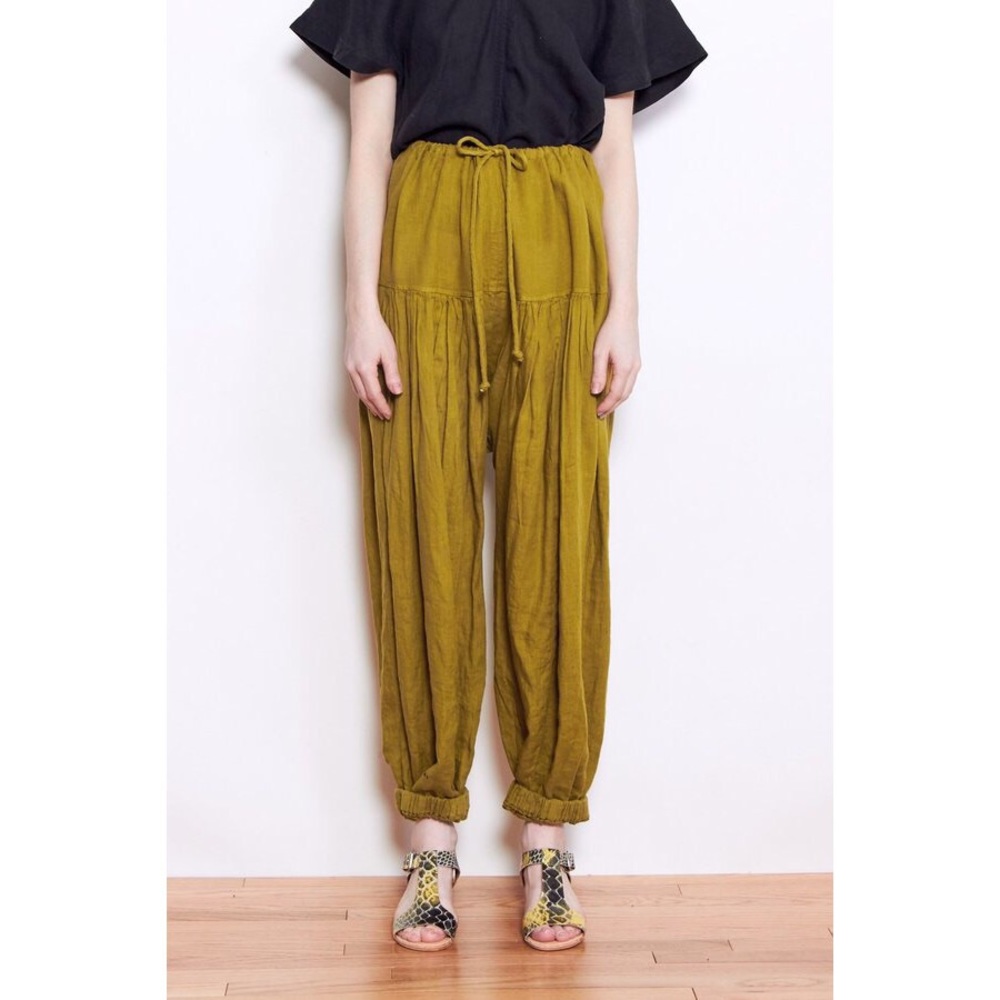 BLACK CRANE Floral Pants in Mustard 💛 NWOT